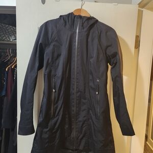 LULULEMON Women's Black Rain JACKET